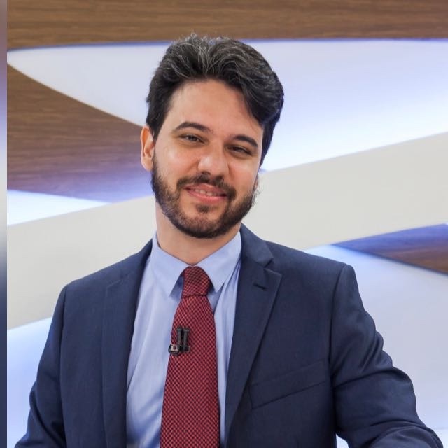 Fernando B. Mello during a television interview